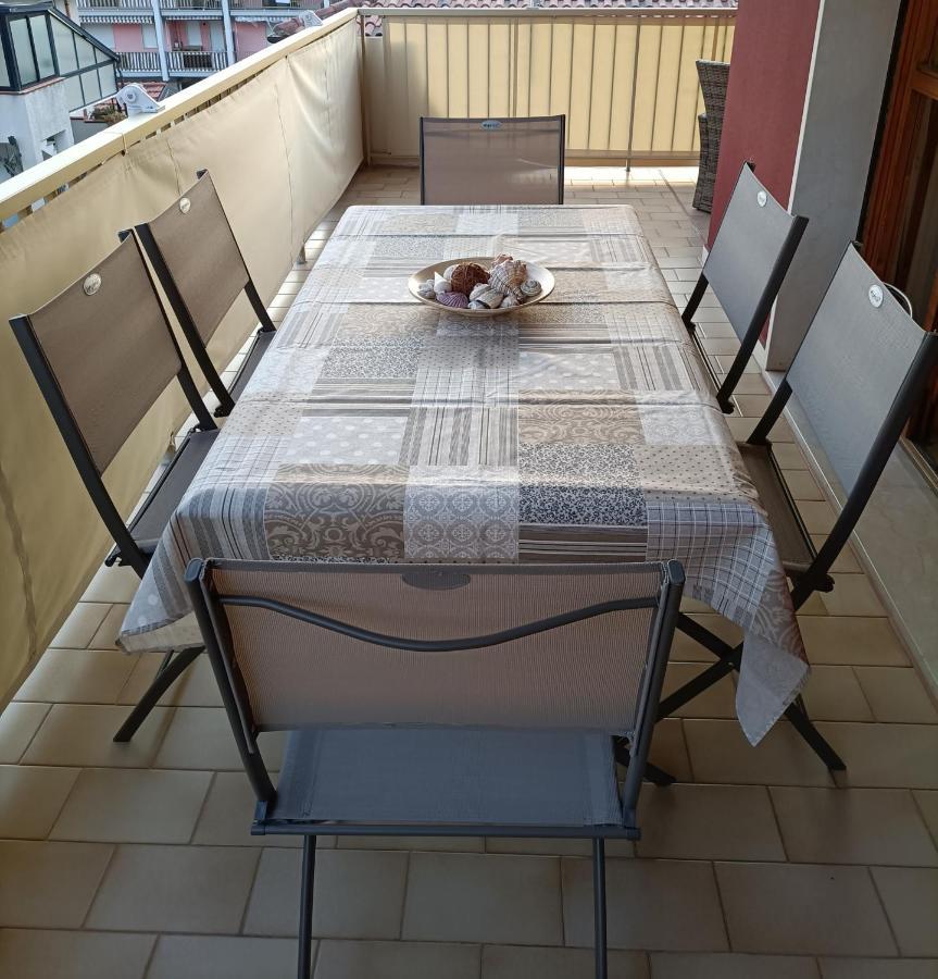 벤티밀리아 Casa A Un Passo Dal Mare 아파트 외부 사진