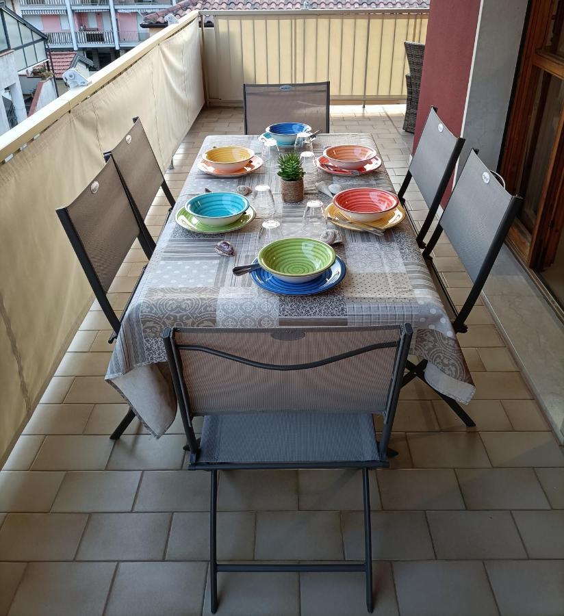 벤티밀리아 Casa A Un Passo Dal Mare 아파트 외부 사진